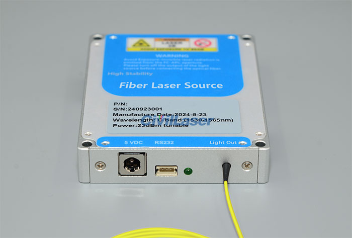 fiber laser source